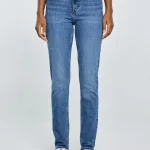 jeansy z bardzo wysokim stanem