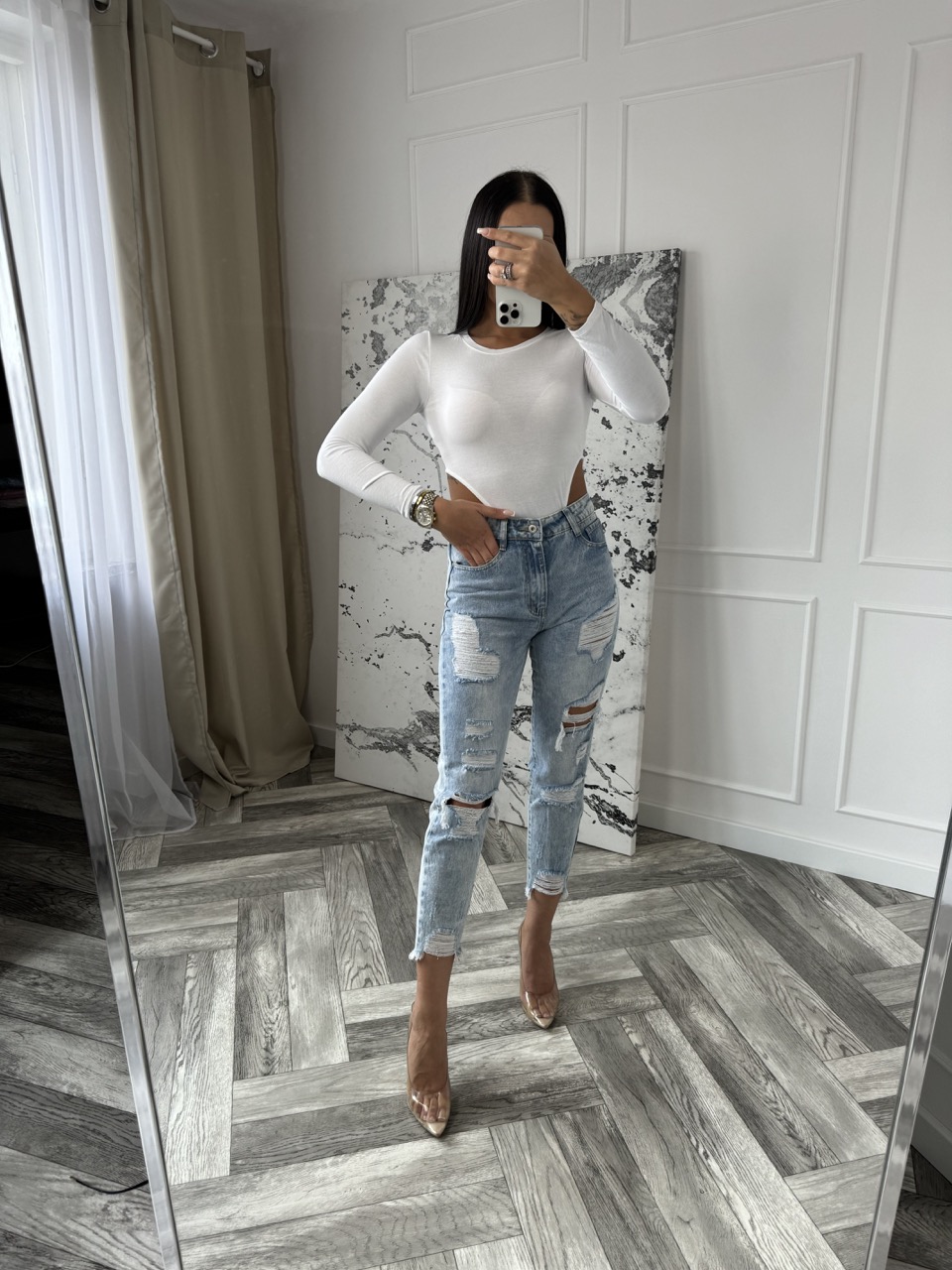 jeansy-z-przetarciami-216rrp-1.jpg jeansy z przetarciami - obrazek 1