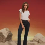 jeansy z szerokimi nogawkami