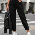 mom jeans czarne