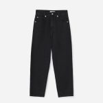 mom jeans czarne
